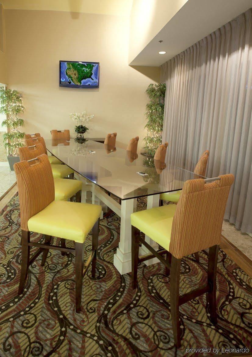 Holiday Inn Tyler - Conference Center By Ihg Екстер'єр фото
